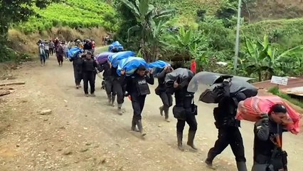 Militar e policiais detidos em área rural na Colômbia, são liberados
