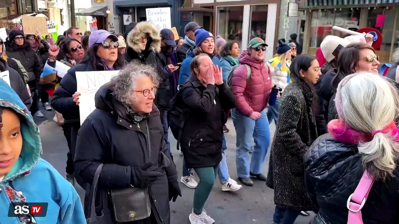 Hundreds of women march in Manhattan to protest Trump
