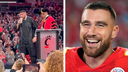 Travis Kelce recibe su título universitario, ¡el novio de Taylor Swift por fin se graduó!