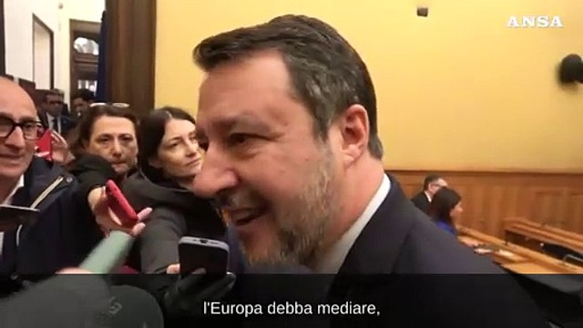 Salvini: Si' a fondi per difesa interna, no a testate nucleari