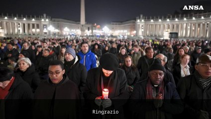 Il Papa ai fedeli: "Vi ringrazio e accompagno nel rosario"