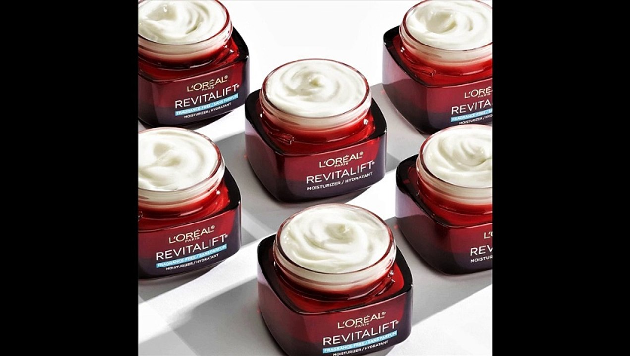 L'Oreal Revitalift Triple Power Anti-Aging Face Moisturizer, Pro Retinol, Hyaluronic Acid, Vitamin C