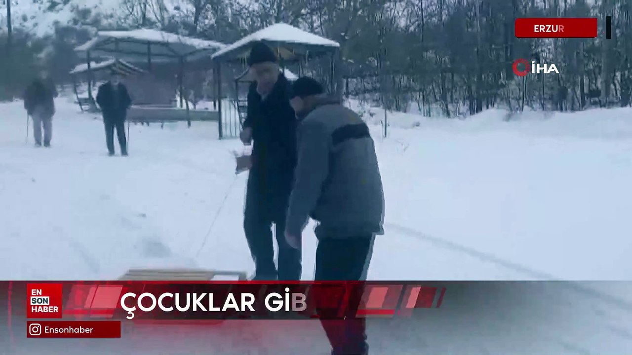 Erzurum’da yaşlıların karda kızak keyfi