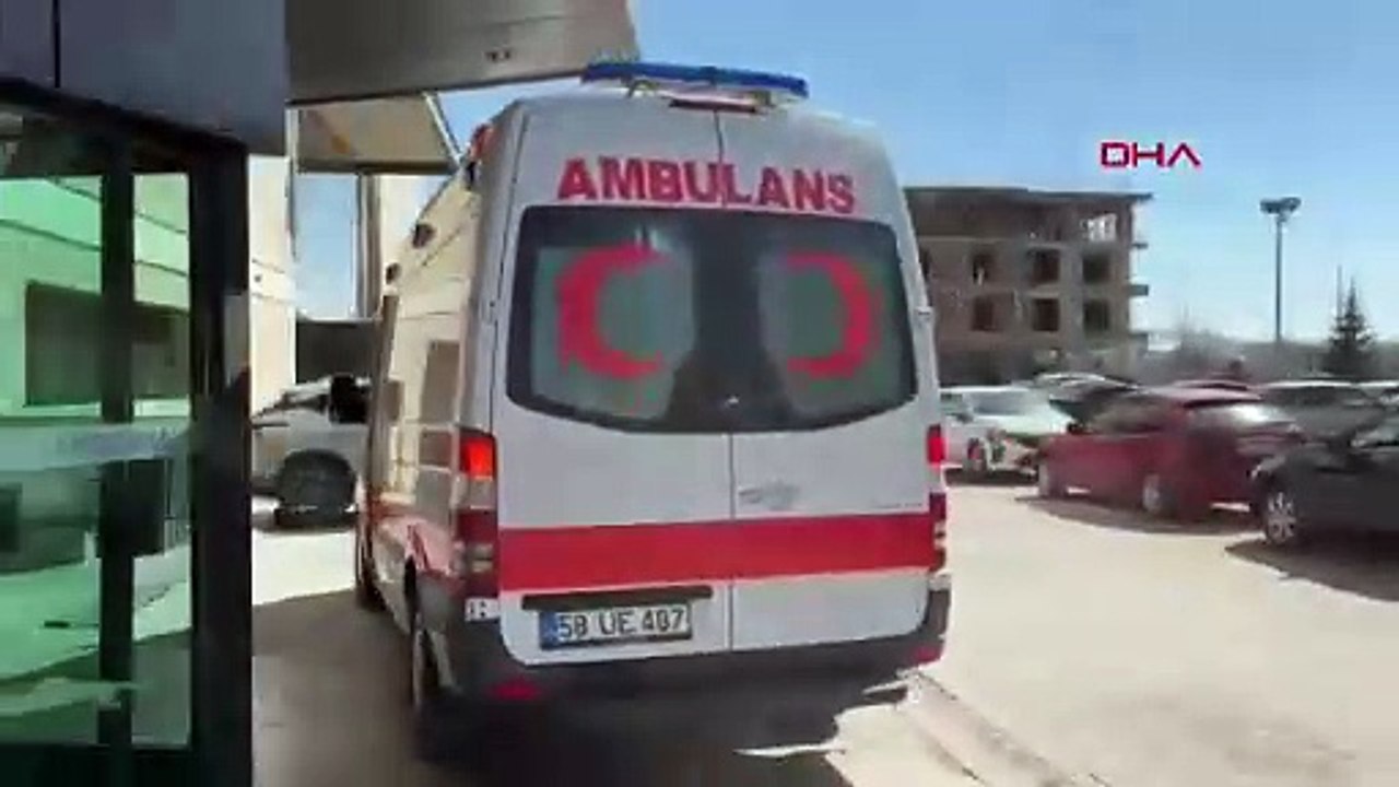 Süper Lig maçında korkutan olay: Apar topar hastaneye kaldırıldı