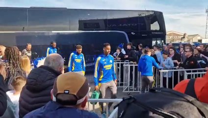 Leeds United arrivals at Portsmouth