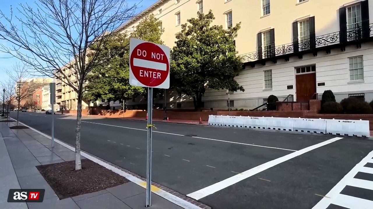 Location revealed as Secret Service shoots armed man near White House