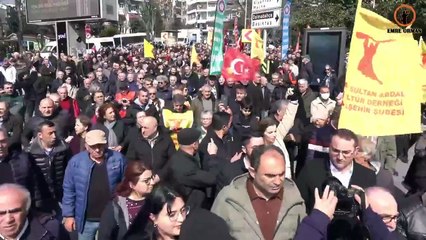 Katliamı protesto eden Alevi örgütlerine polis müdahalesi