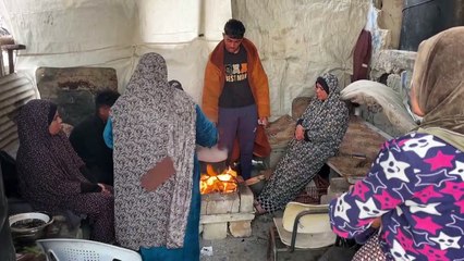 Dans les décombres de Gaza, le ramadan d'une famille dans une tente