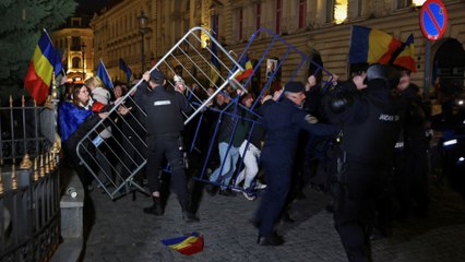 Enfrentamientos entre partidarios del ultra Georgescu y la policía rumana