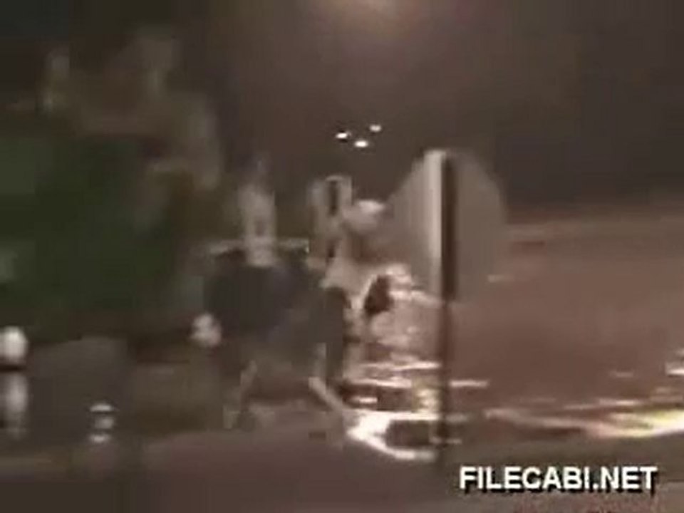 Regis cours sans regarder