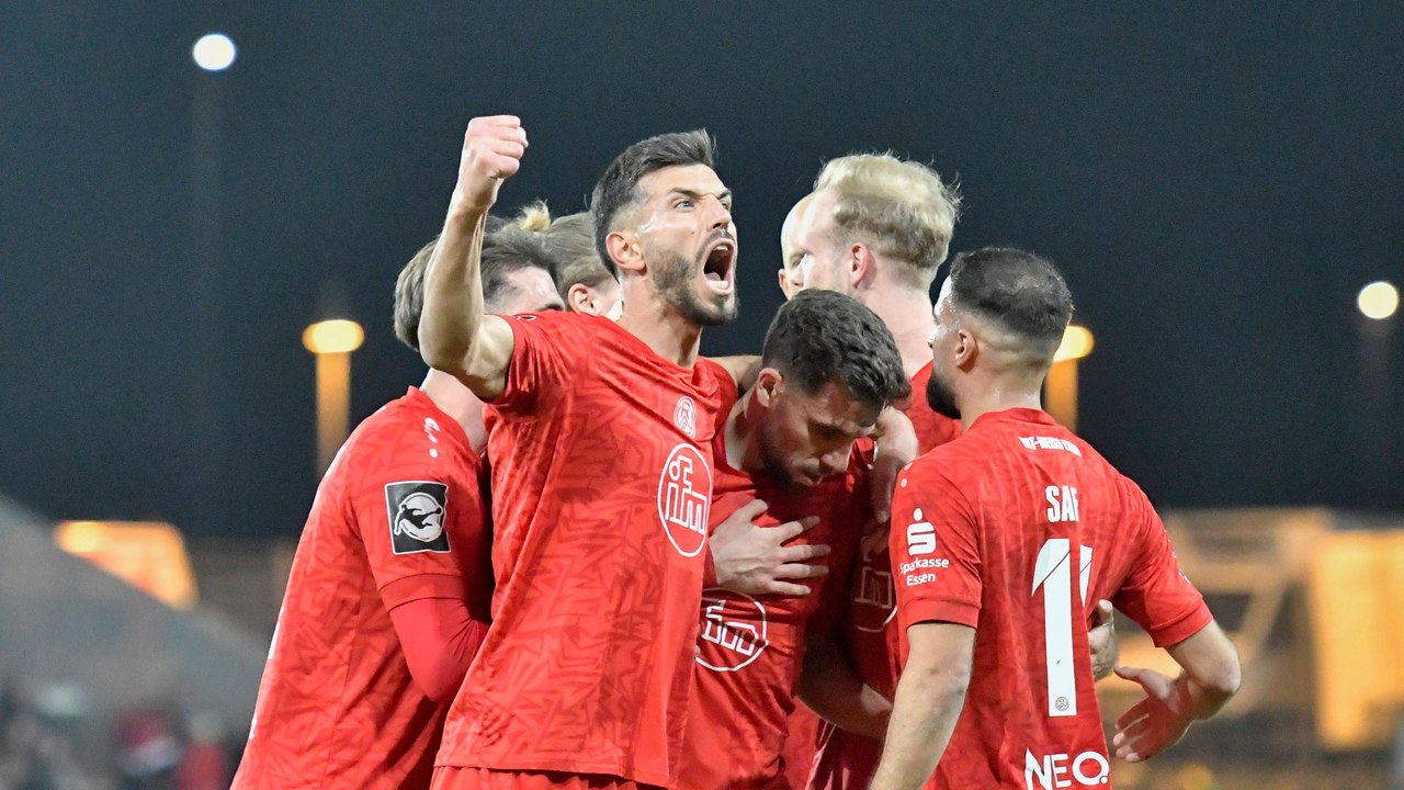 Fragwürdiges Foul führt zur Entscheidung: RWE siegt per Traumtor