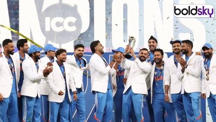 Champions Trophy Pakistan Reaction: India Win पर Fan ने लुटाई Money, Shoaib-Afridi Shocking Reaction