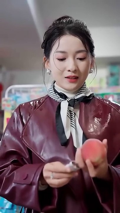 On their son’s birthday, her husband embraced his mistress, so she left—only for her ex to return with their son, begging.