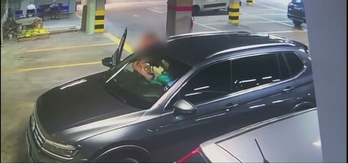 Criminosos sequestram mulher em estacionamento de pet shop