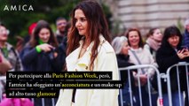 Le onde (crespe) da sirena di Katie Holmes incantano Parigi