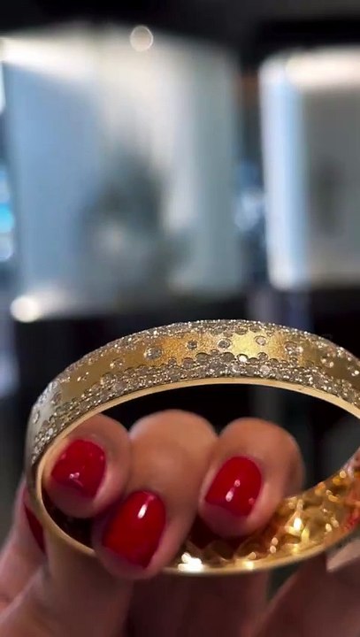 Diamond Engagement Ring – A Symbol of Forever Love