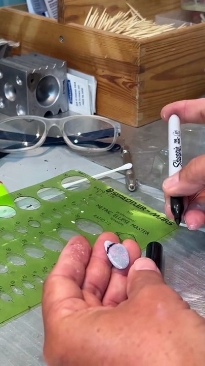 Come cut an opal with me!