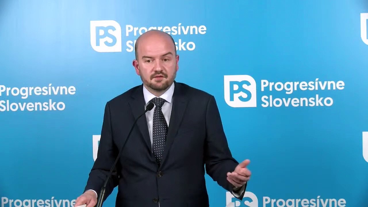 ZÁZNAM: Brífing predsedu Poslaneckého klubu PS Martina Dubéciho