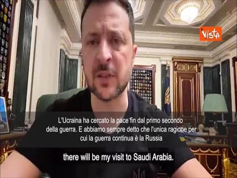 Zelensky: Vogliamo la pace, che non c'è per colpa di Mosca