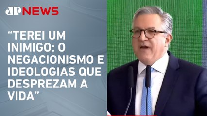 Padilha enaltece OMS em discurso de posse no Ministério da Saúde