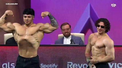 Andoni y Carlos Belcast muestran sus privilegiados físicos para La Velada del Año 5