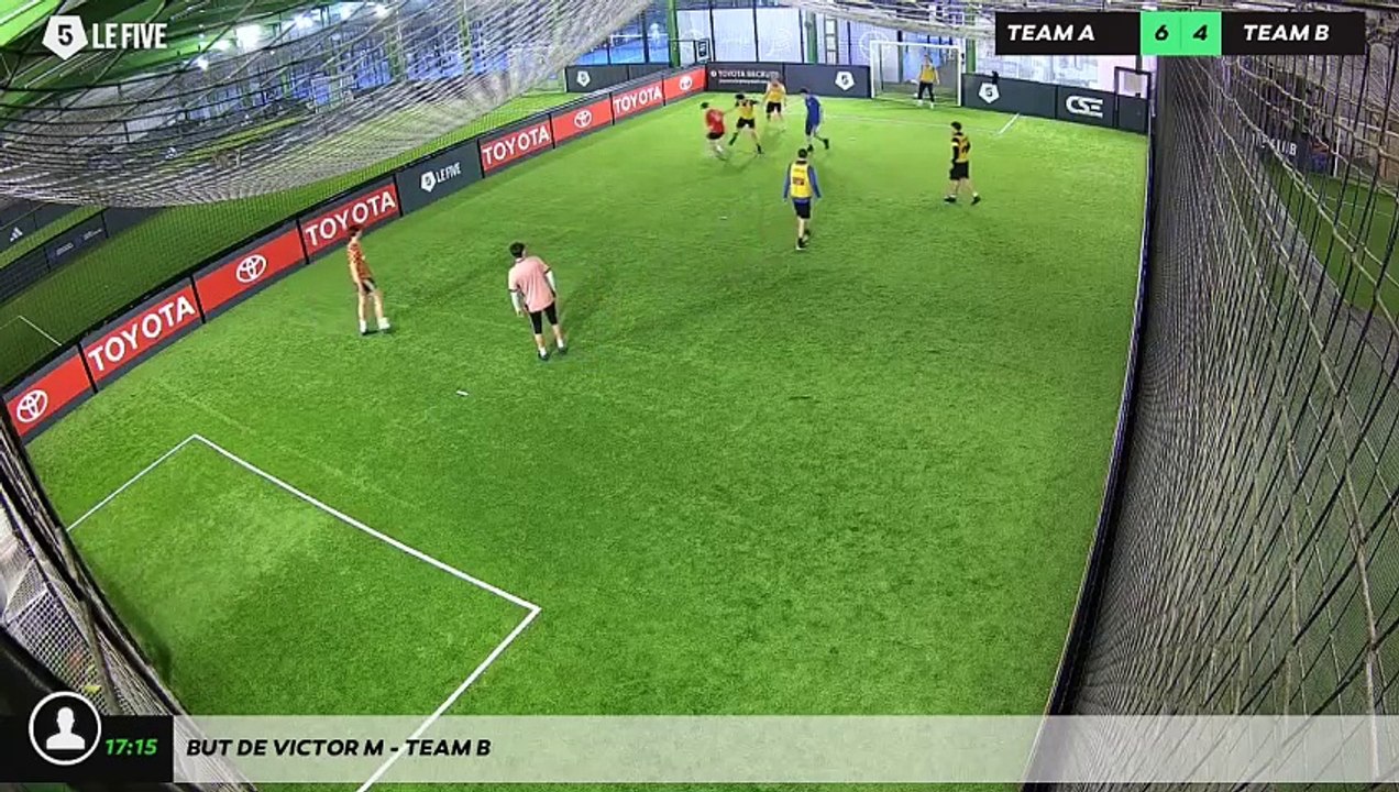 But de Victor M - Team B