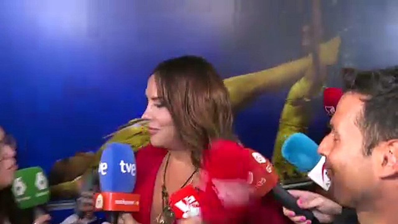 Karla Sofía Gascón reaparece en España en los premios de la Unión de Actores: "Estoy muy feliz"