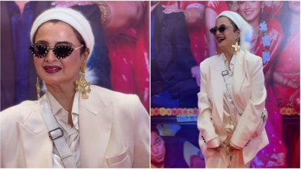 Video: Rekha proves she is the fashion icon in all-white pantsuit, gold sneakers