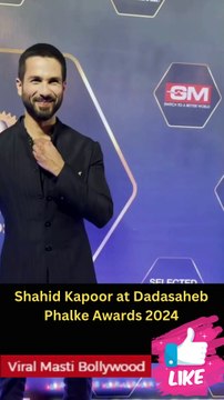 Shahid Kapoor and Kareena Kapoor at Dadasaheb Phalke Awards 2024 Viral Masti Bollywood
