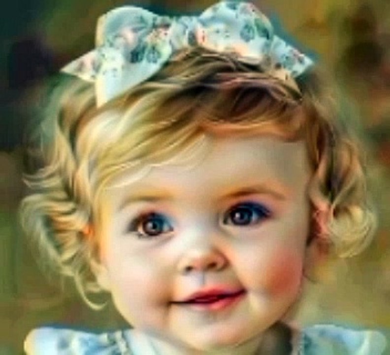 A CUTE BABE GIRL SMILE