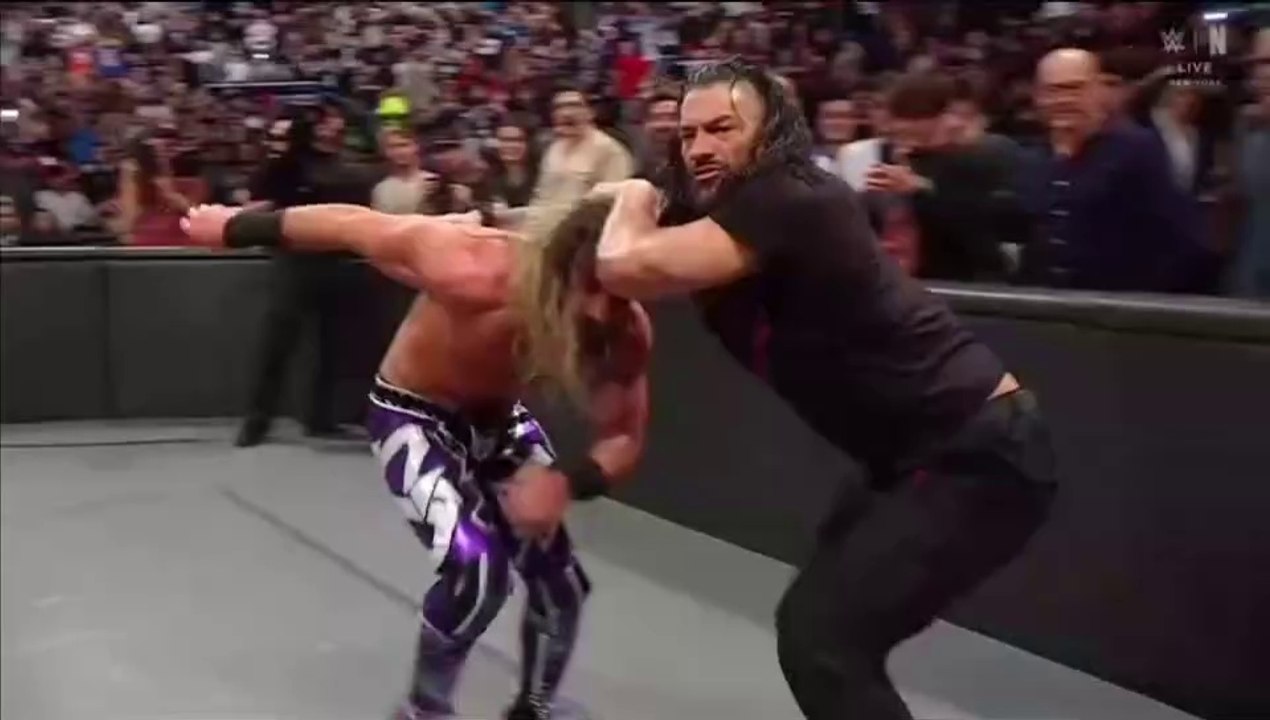 Roman Reigns RETURNS & Attacks Seth Rollins And CM Punk | WWE Raw on Netflix 10/3/2025 | Full Segment (Replay)