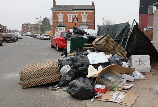Stinking rubbish piles up in Birmingham as binmen stage all-out strike