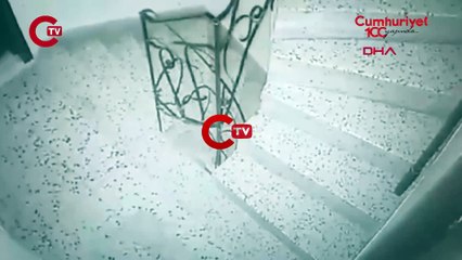Komşusuyla davalık oldu: Kapısına mermi bırakıp tehdit ettiler!