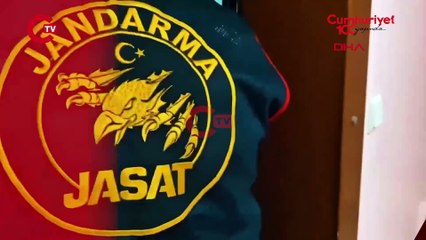 Bakan Yerlikaya duyurdu: '108 yıl 6 ay hapis cezası alan ve 2 yıldır aranan şahıs yakalandı'