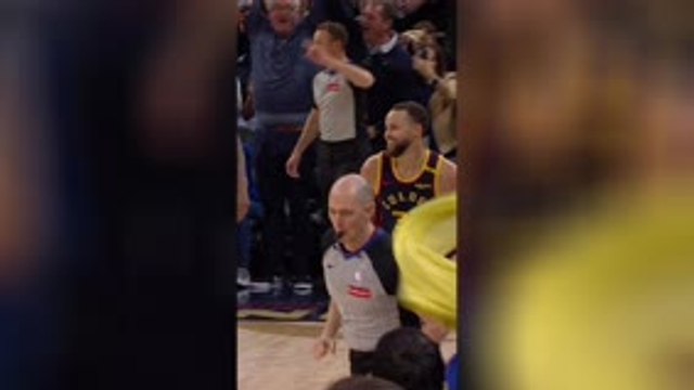 Curry makes 4,000 three-pointers history