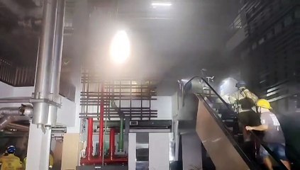 ด่วน ไฟไหม้ "โรงพยาบาลรามาธิบดี" เจ้าหน้าที่เร่งอพยพผู้ป่วยวุ่น