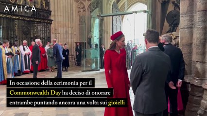 L'omaggio della principessa Kate alla regina Elisabetta e a Lady Diana