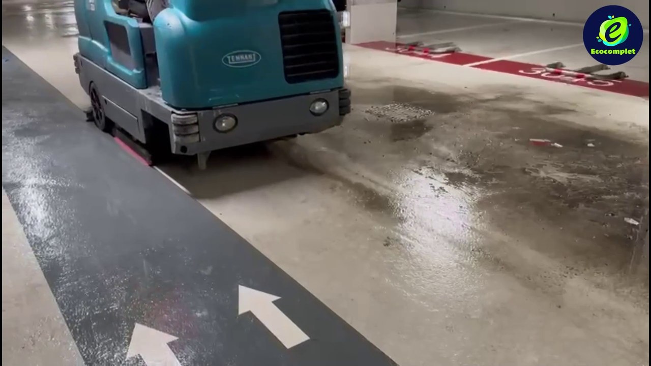Nettoyage d’un parking à Vélizy-Villacoublay - Une intervention au top par Ecocomplet