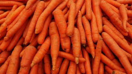 How Carrots Help To Keep Your Skin Healthy !