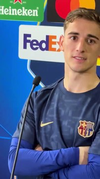 Gavi vacila a Lamine Yamal tras su exhibición en el Barça-Benfica