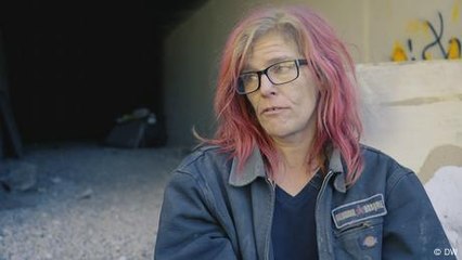 Los sin techo luchan bajo las luces de Las Vegas