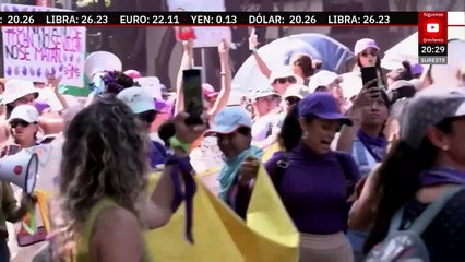 Marchan en 8M mujeres con cáncer de mama; demandan atención médica digna