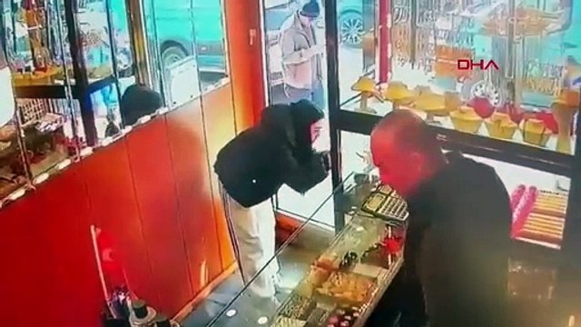 Altın taç çalan kadın: Sevgilim parası yok diye alamadı, üzülmesin diye çaldım