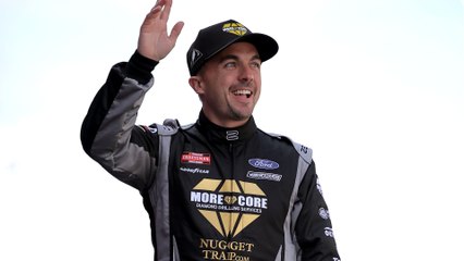 Frankie Muniz reconverti en pilote : comment la star de Malcolm tente de s’imposer dans ce nouveau monde