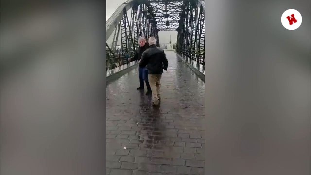 Brutal agresión a un reportero y cámara de Canal Sur Noticias mientras informaban sobre el tiempo