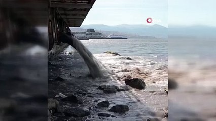Çağdaş’ İzmir’den b.k manzaraları! Kokusunu veremiyoruz işte görüntüleri Bakanlık 3.5 milyon lira ceza kesti