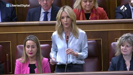 Álvarez de Toledo carga contra Vox y Albares: "Entregar las fronteras de Ucrania es entregar las de España"