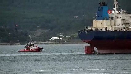 Tersane Bakımına Götürülen 274 Metrelik Tanker Çanakkale Boğazı’ndan Yedeklenerek Geçti