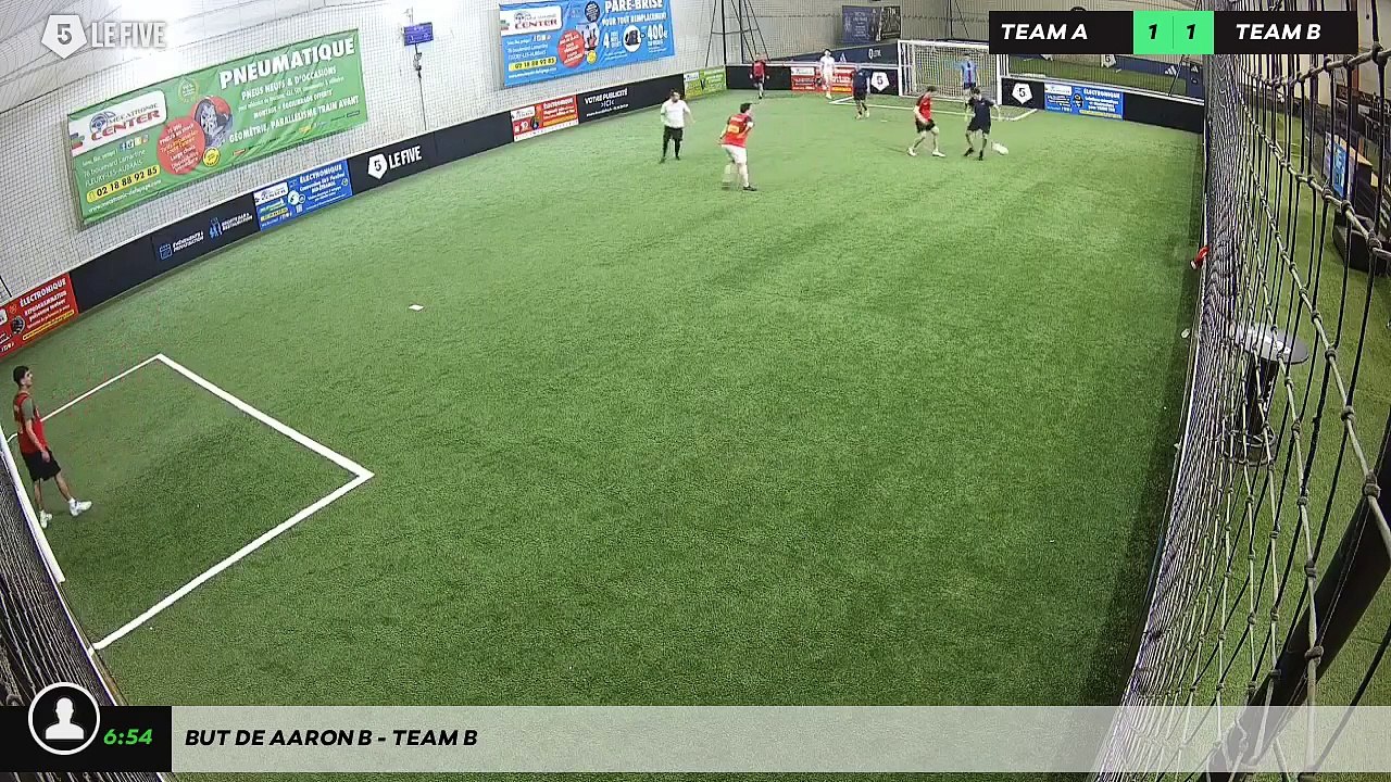 But de Aaron B - Team B