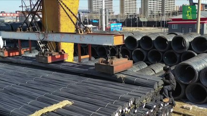 Entran en vigor los aranceles de EEUU al acero y aluminio, China y la UE responden con firmeza